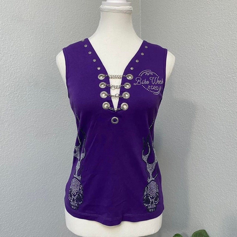 BIKER DESIGN PURPLE RHINESTONE SKULL FLAMES GROMMET CHAIN TANK MOTOCORE GRUNGE